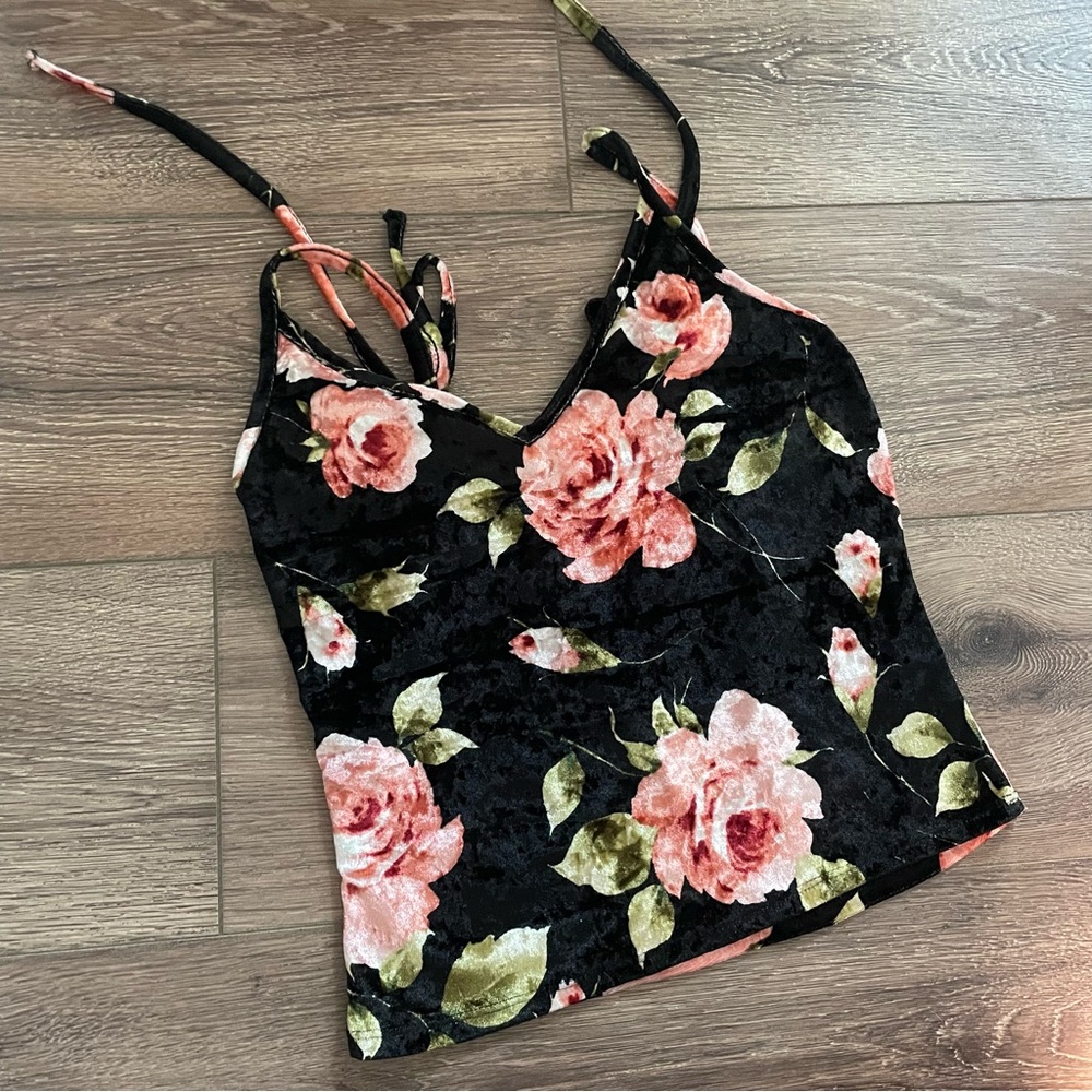 Ivy and Main Black and Pink Floral Cami Top Medium